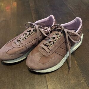 Adidas Women’s Size 6.5